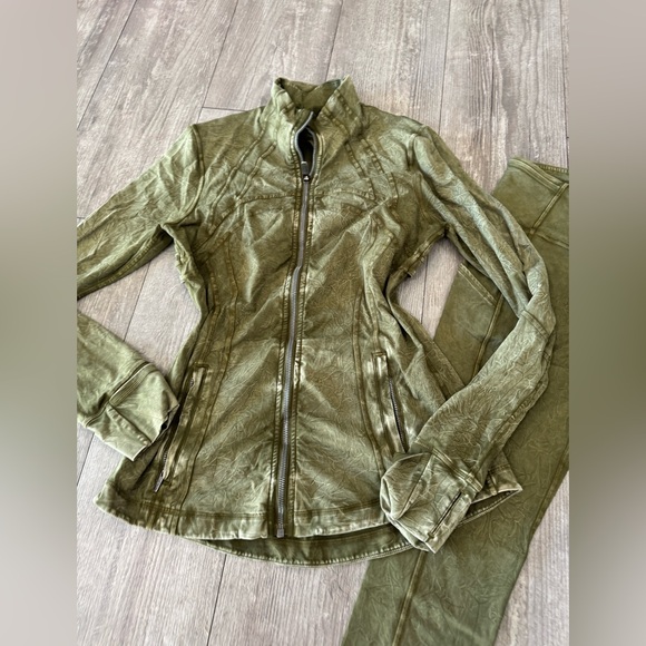 lululemon athletica Khaki Utility Jacket and leggings ✨ - Picture 10 of 13